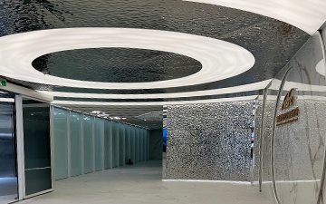 Water ripple ceiling in the lobby